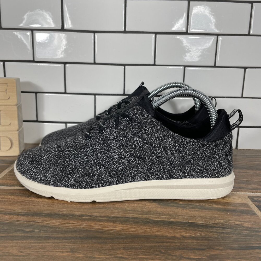Toms Cabrillo Shoes Womens Size 8 Black Terry Cloth Casual Low Top Sneakers